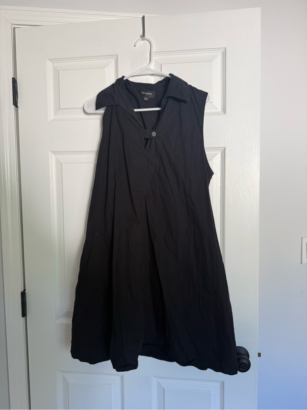 Banana Republic Black Sleeveless Collared A-Line Tunic